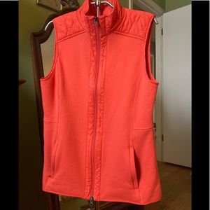 Talbot’s sweater/flannel zip vest M Shoulders 15”
Bust 18.5
Hips 20.5
Length 27”